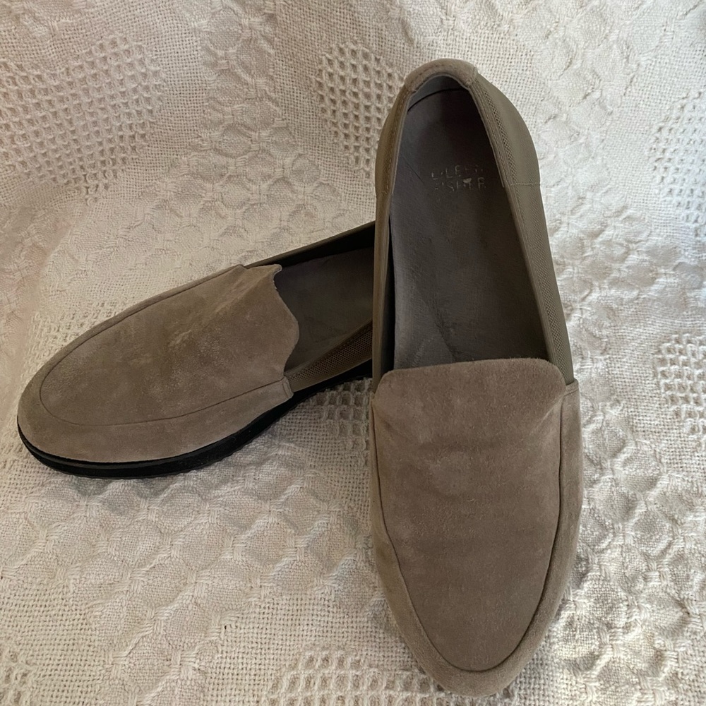 EUC Eileen Fisher Grey Suede Shoes